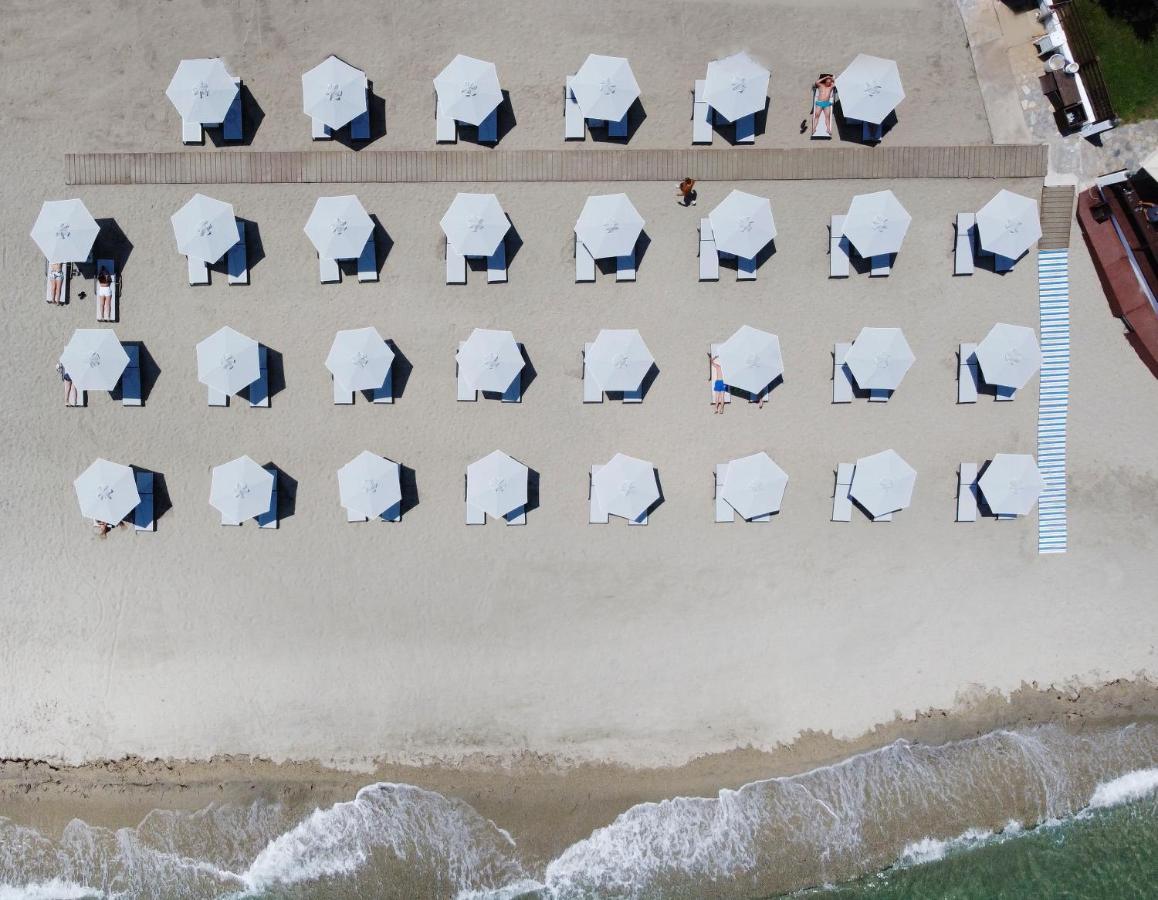 Hotel Golden Sun Néa Meságkala Buitenkant foto