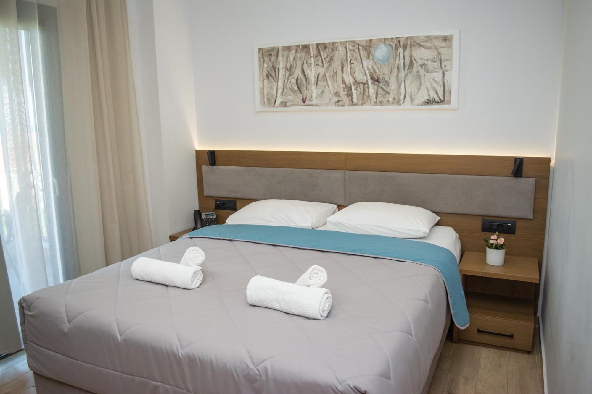 Hotel Golden Sun Néa Meságkala Buitenkant foto